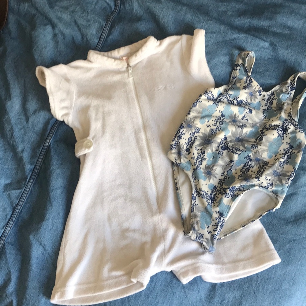 🎉 Host Pick 🎉 Terry zip cover-up & swimsuit